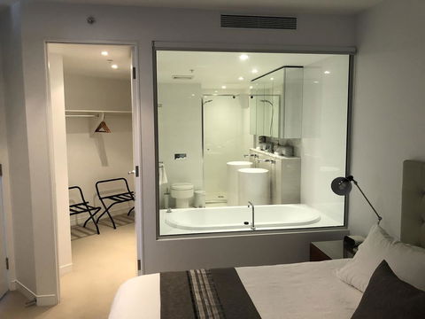 Upmarket Resort At Oracle Broadbeach URGC - Accommodation Georgetown 2