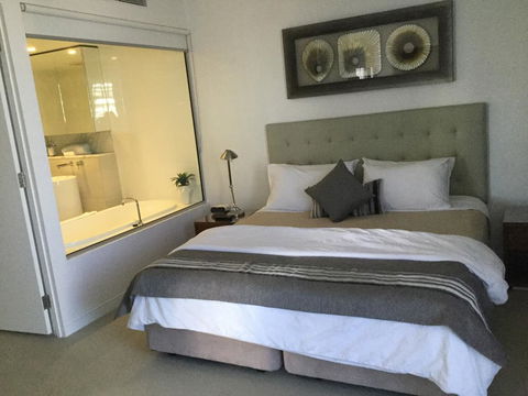 Upmarket Resort At Oracle Broadbeach URGC - Accommodation Georgetown 3