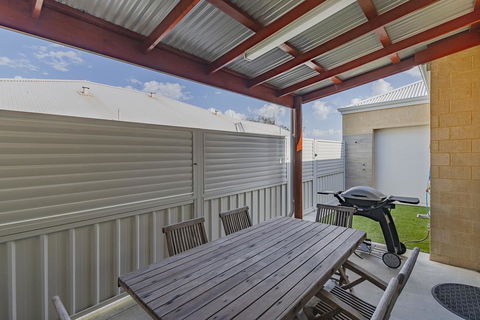 Vasse Manor - Accommodation Georgetown 2
