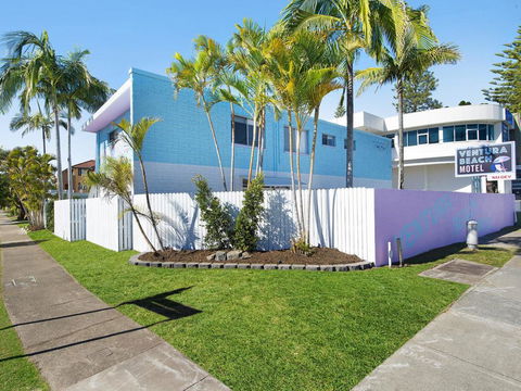 Ventura Beach Motel 3 Bedroom Poolside - Accommodation Georgetown 3