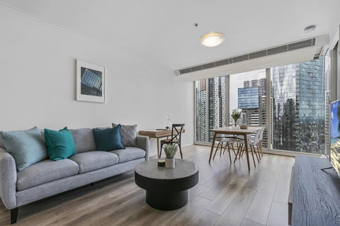 Views And Hotel-style Extras In A Great Location - Accommodation Georgetown 2