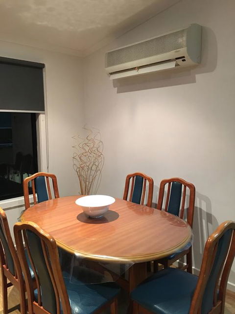 Villa By The Lake - Accommodation Georgetown 3