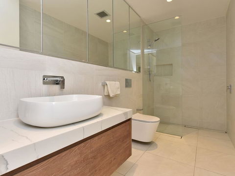 Villa Catania Waterside At Trinity Point - Accommodation Georgetown 3