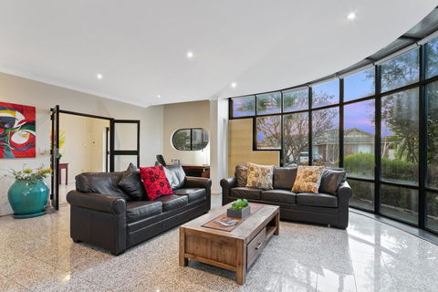 Villa De Marseilles - Melbourne - Accommodation Georgetown 0