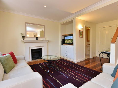 Villa Executive 2br Shiraz Resort Condo Located Within Cypress Lakes Resort (nothing Is More Central) - Accommodation Georgetown 3