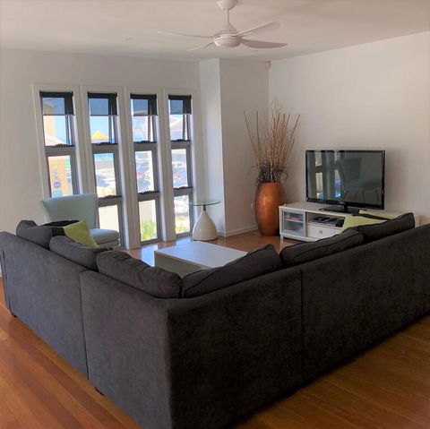 Villa Garfield Surfers Paradise - Accommodation Georgetown 2