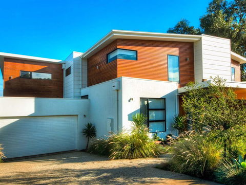 Villa Isola - Accommodation Georgetown 1