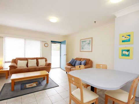 Villa Manyana Unit 25 - Accommodation Georgetown 0