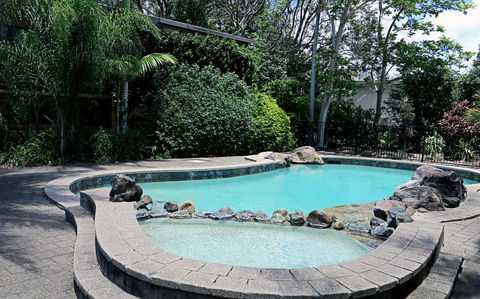 Villa Noosa Hotel - Accommodation Georgetown 2