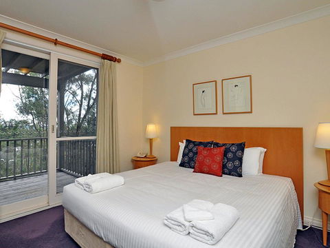 Villa Spa Executive 1br Pinot Resort Condo Located Within Cypress Lakes Resort (nothing Is More Central) - Accommodation Georgetown 2