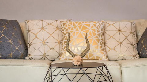 Vintage Inspired Three Bedroom Home- Heated Pool! - Accommodation Georgetown 1