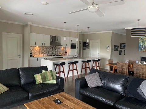 Vintage On The 8th - Accommodation Georgetown 2