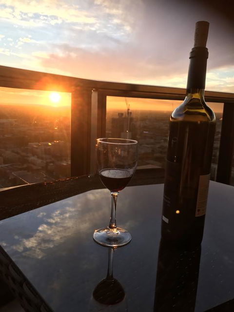 VUE Penthouse On King William - Accommodation Georgetown 2