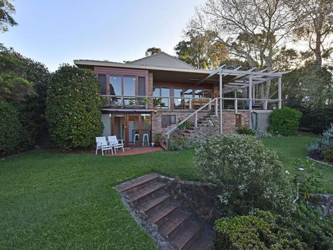 Wangi Waterfront Delight 4br Waterfront Reserve Home - Accommodation Georgetown 1