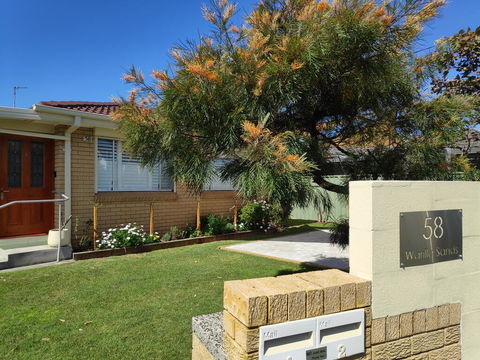 Warilla Sands - Accommodation Georgetown 1