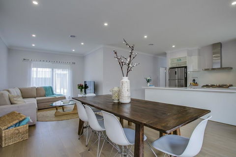 Water Edge Sensation - Accommodation Georgetown 0