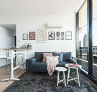 Waterfront apt on Mel Collins Street3 - Accommodation Georgetown