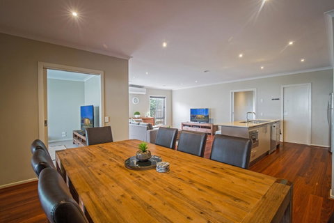 Nautical Rise Torquay - Accommodation Georgetown 9