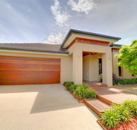 Newington Lakehouse - Accommodation Georgetown