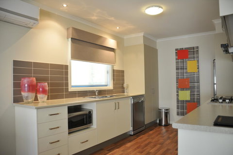 National Hotel Complex Bendigo - Accommodation Georgetown 24
