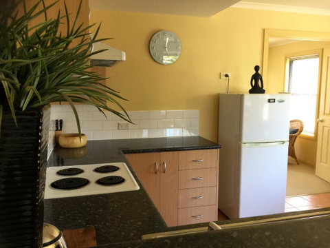 At The Beach Apartments - Accommodation Georgetown 7