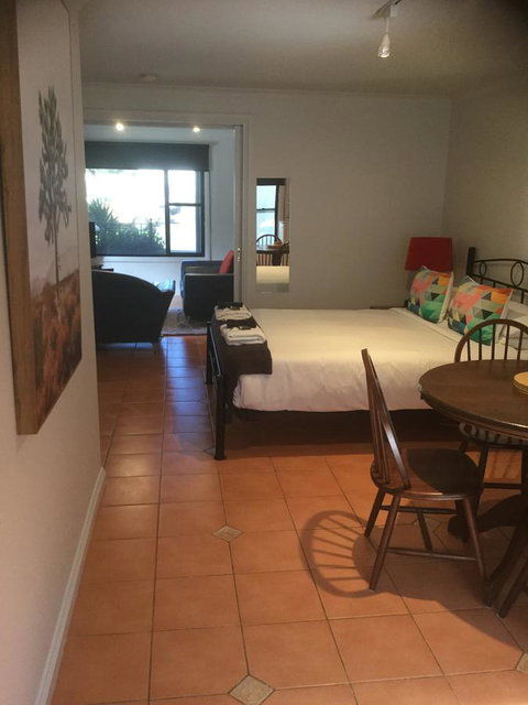 At The Beach Apartments - Accommodation Georgetown 15