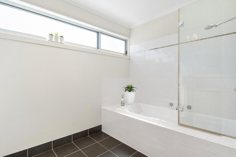 Bask At The Glade - Rejuvenate Stays - Accommodation Georgetown 5