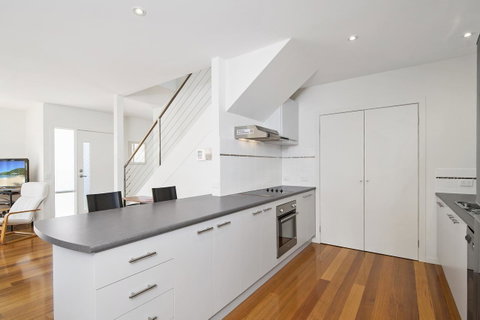 Bask At The Glade - Rejuvenate Stays - Accommodation Georgetown 2