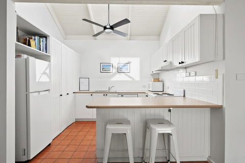 Mysa Anglesea Sleeps 7 WiFi SmartTV Cafes Shops - Accommodation Georgetown 3