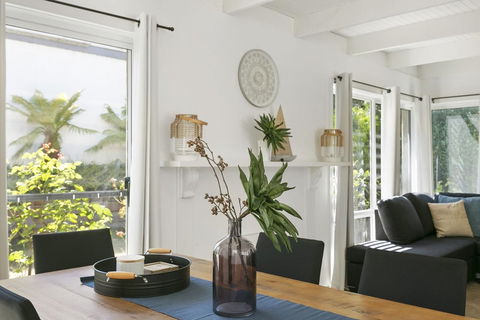 Mysa Anglesea Sleeps 7 WiFi SmartTV Cafes Shops - Accommodation Georgetown 1