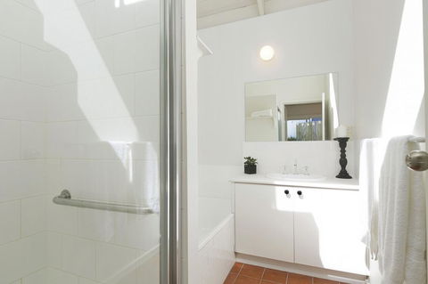 Mysa Anglesea Sleeps 7 WiFi SmartTV Cafes Shops - Accommodation Georgetown 11