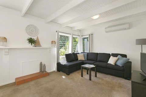Mysa Anglesea Sleeps 7 WiFi SmartTV Cafes Shops - Accommodation Georgetown 2
