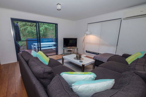 Demure Charm - Accommodation Georgetown 9