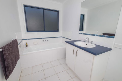 Demure Charm - Accommodation Georgetown 14
