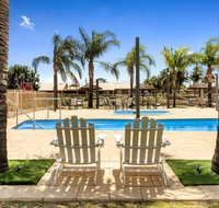 Lakeside Country Club - Accommodation Georgetown