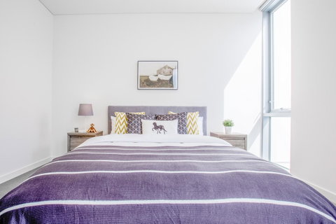 Docklands Waterfront Luxury Villa - Accommodation Georgetown 12