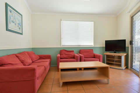 BIG4 Breeze Holiday Parks - Rainbow Beach - Accommodation Georgetown 1