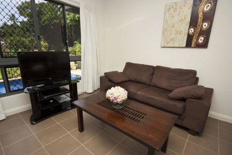 Woodville Beach Townhouse 6 - Accommodation Georgetown 11
