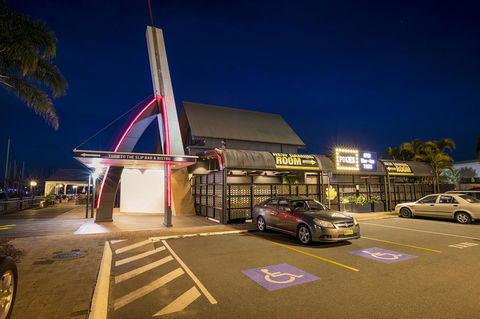 Nightcap At Kawana Waters Hotel - Accommodation Georgetown 4