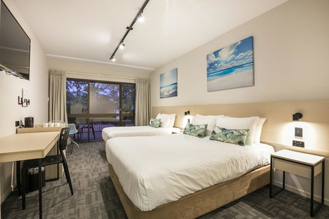 Nightcap At Kawana Waters Hotel - Accommodation Georgetown 11