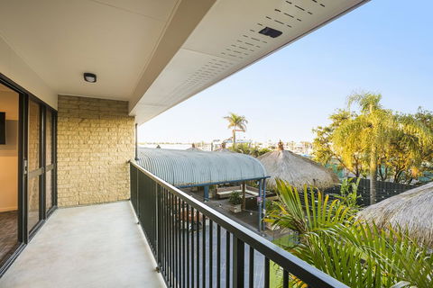 Nightcap At Kawana Waters Hotel - Accommodation Georgetown 39