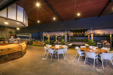 Nightcap At Kawana Waters Hotel - Accommodation Georgetown 7