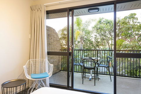 Nightcap At Kawana Waters Hotel - Accommodation Georgetown 30