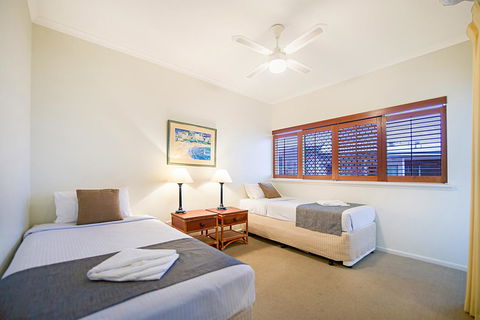 Whale Watch Ocean Beach Resort - Accommodation Georgetown 11