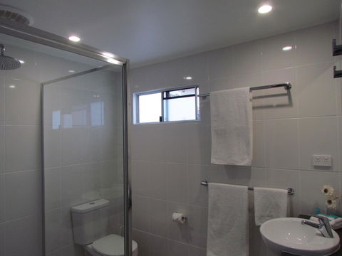 Alex Beach Cabins And Tourist Park - Accommodation Georgetown 1