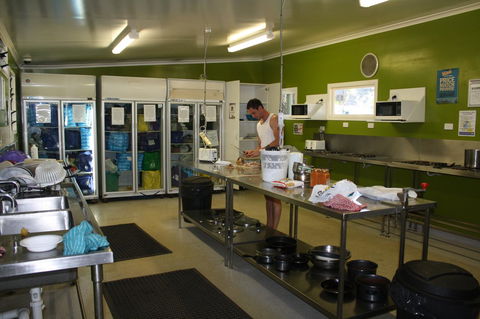 Nomads Airlie Beach - Accommodation Georgetown 19