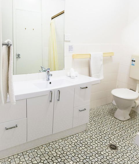 Amaroo On Mandalay, Magnetic Island - Accommodation Georgetown 4