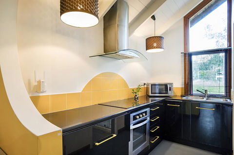 Airlie Beach Eco Cabins - Adults Only - Accommodation Georgetown 19