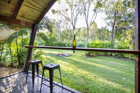 Airlie Beach Eco Cabins - Adults Only - Accommodation Georgetown 2