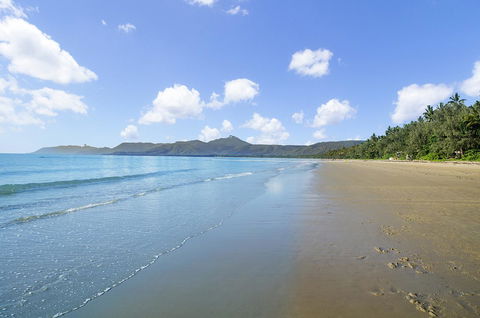 By The Sea Port Douglas - Accommodation Georgetown 27